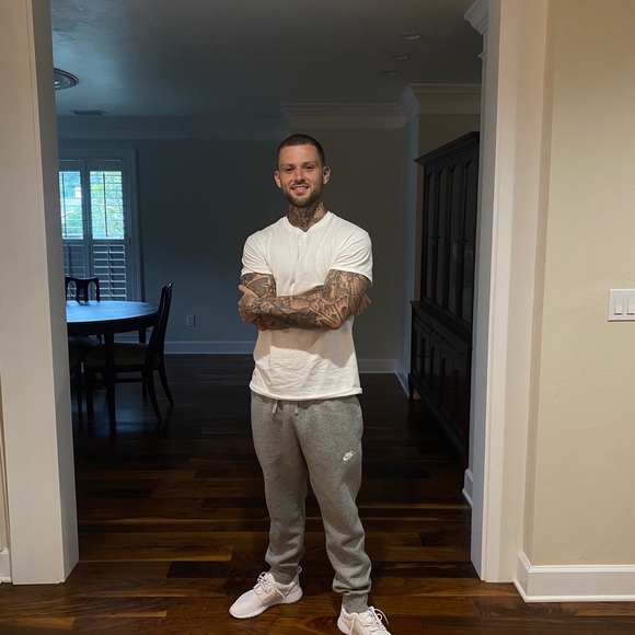 Meet your Posher, Logan - Picture 1 of 1